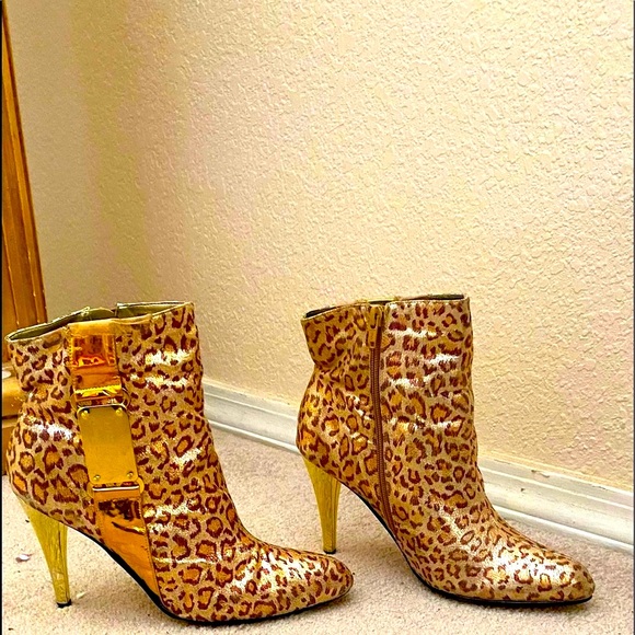 “Couture” Booties size “ 8 M “ - Picture 3 of 15